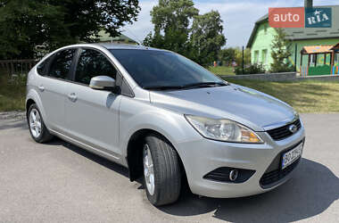 Хэтчбек Ford Focus 2010 в 