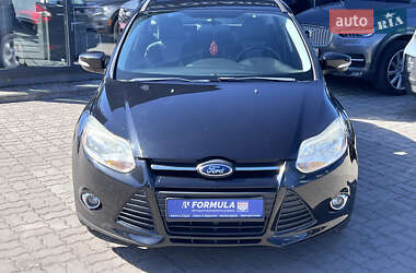 Хэтчбек Ford Focus 2014 в 