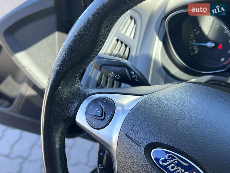 Хэтчбек Ford Focus 2014 в Нововолынске
