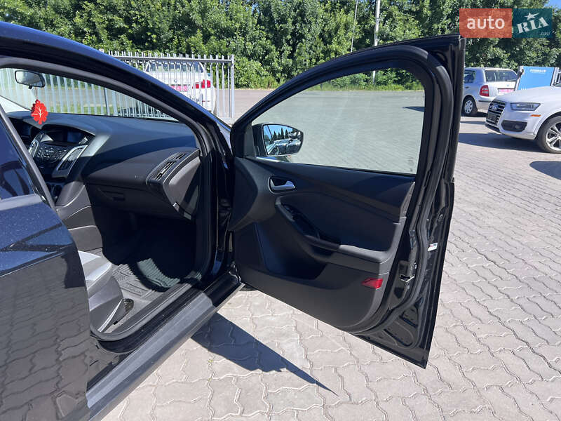 Хэтчбек Ford Focus 2014 в Нововолынске