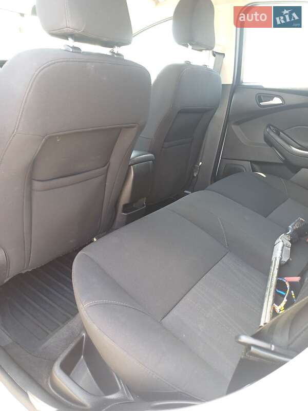 Хэтчбек Ford Focus 2015 в Коростене