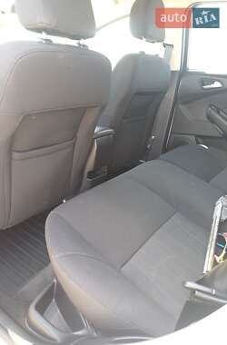 Хэтчбек Ford Focus 2015 в 