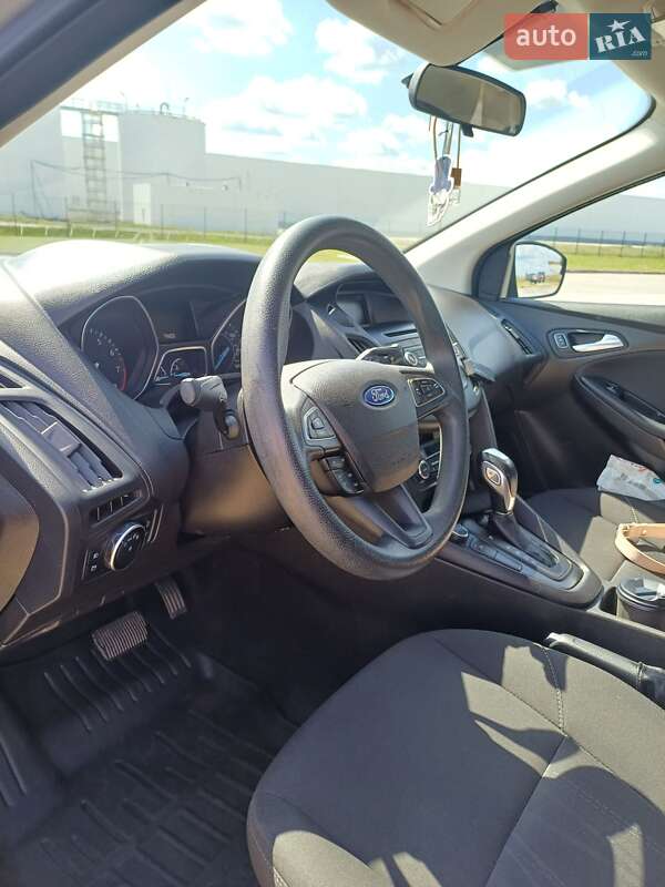 Хэтчбек Ford Focus 2015 в Коростене