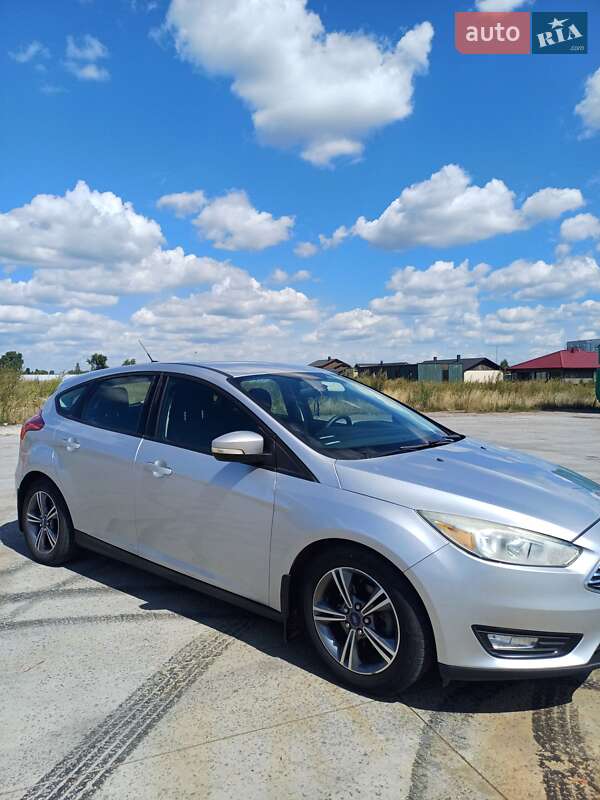 Хэтчбек Ford Focus 2015 в Коростене