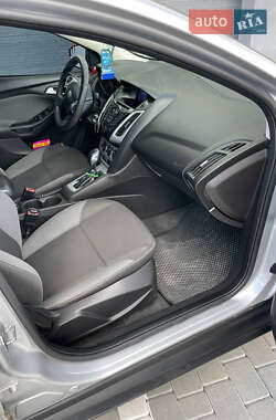 Седан Ford Focus 2012 в 