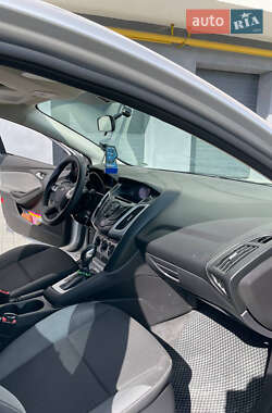 Седан Ford Focus 2012 в 