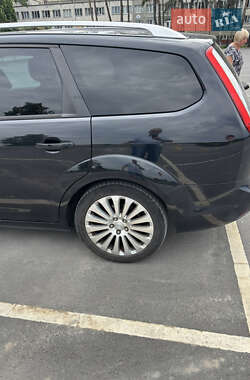 Универсал Ford Focus 2010 в 