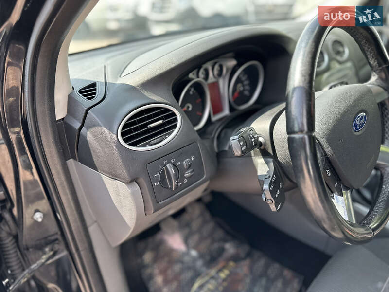 Универсал Ford Focus 2011 в Ровно