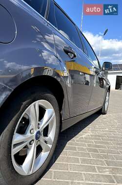Универсал Ford Focus 2013 в 