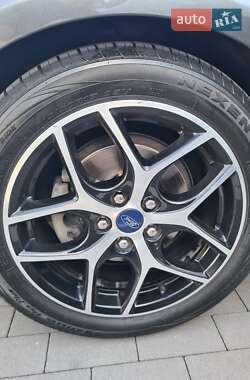 Хэтчбек Ford Focus 2018 в 