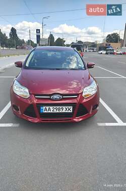 Хэтчбек Ford Focus 2014 в Киеве