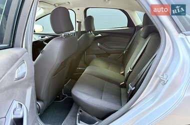 Хэтчбек Ford Focus 2014 в 