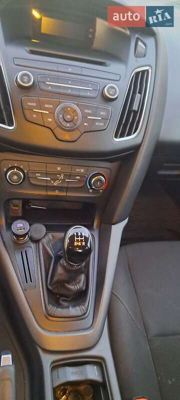 Седан Ford Focus 2017 в Днепре