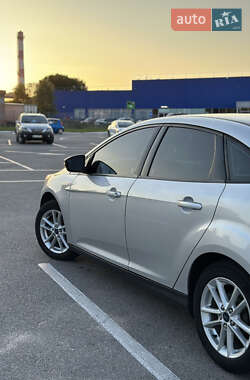 Седан Ford Focus 2016 в 