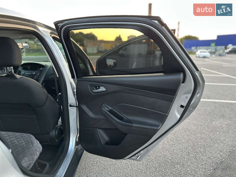 Седан Ford Focus 2016 в Житомире фото 31 Седан Ford Focus 2016 в Житомире