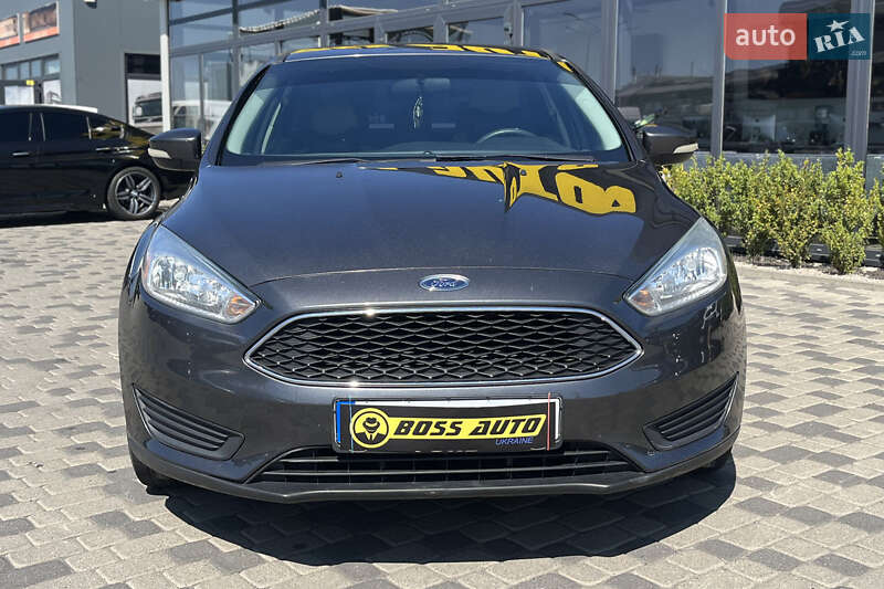 Седан Ford Focus 2015 в Мукачево