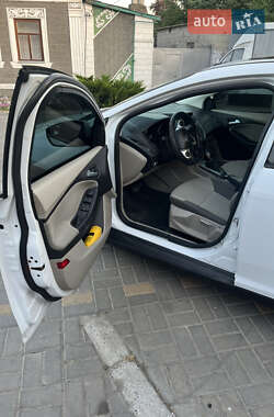 Седан Ford Focus 2013 в 