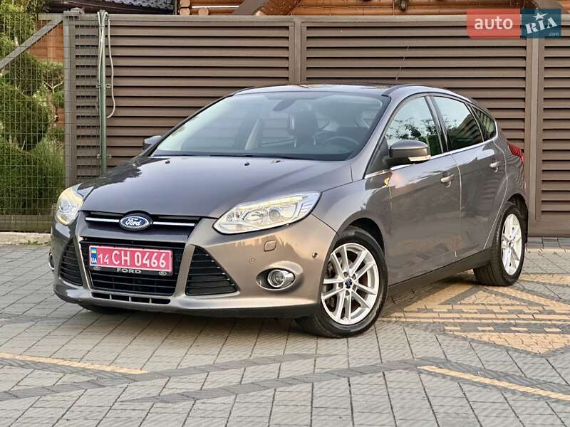 Хэтчбек Ford Focus 2012 в Стрые