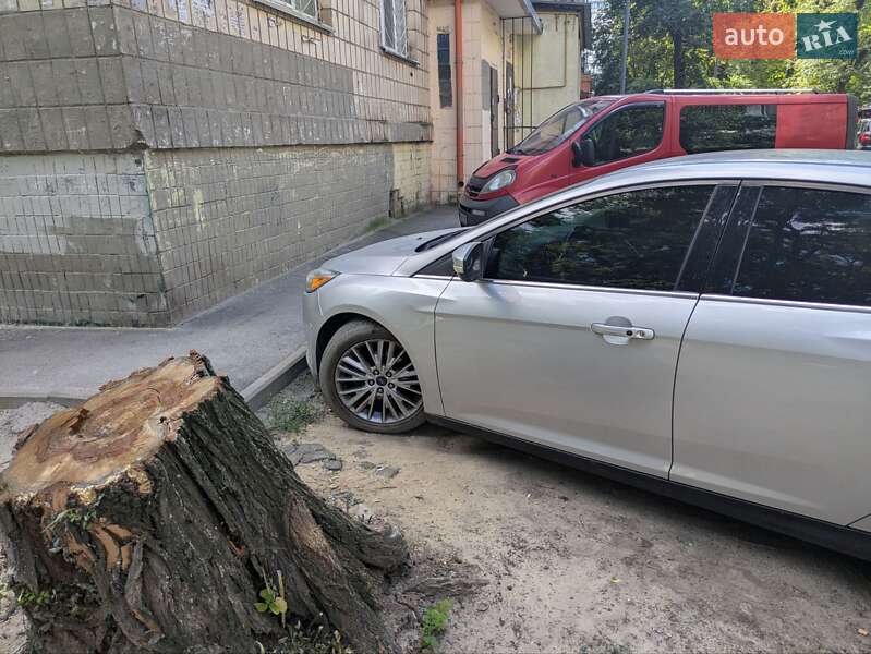 Седан Ford Focus 2015 в Киеве