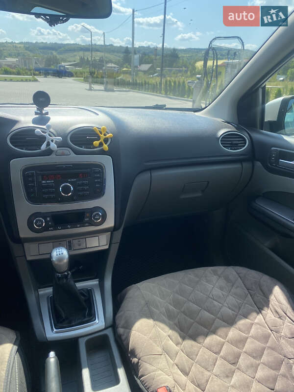 Универсал Ford Focus 2010 в Золочеве
