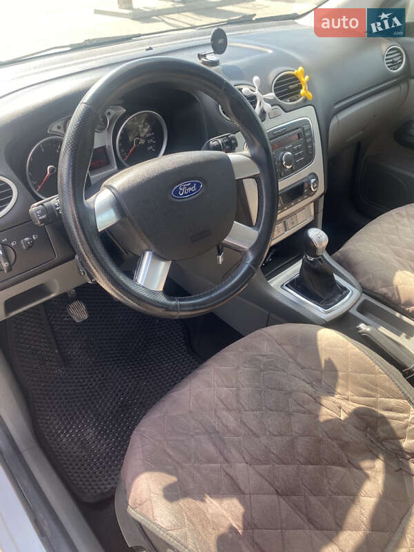 Универсал Ford Focus 2010 в Золочеве