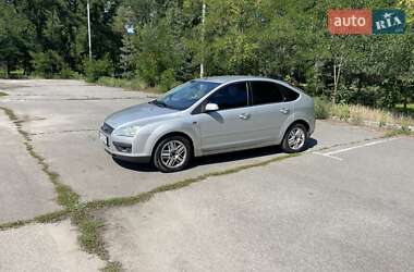 Хэтчбек Ford Focus 2006 в 