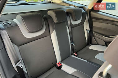 Универсал Ford Focus 2012 в 