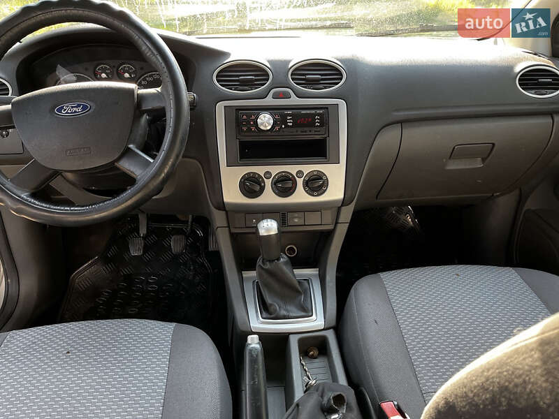 Универсал Ford Focus 2005 в Черкассах фото 4 Универсал Ford Focus 2005 в Черкассах