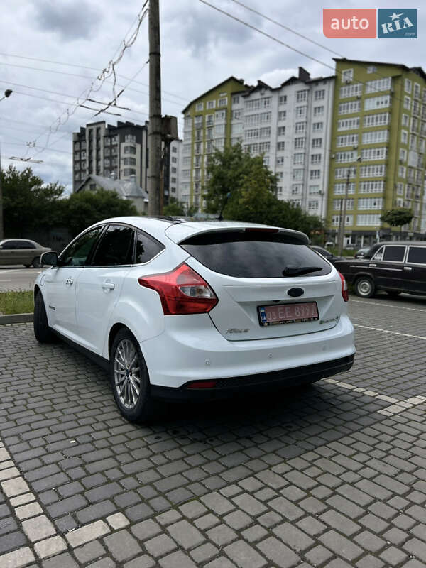 Хэтчбек Ford Focus 2013 в Ивано-Франковске