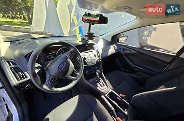 Седан Ford Focus 2016 в 