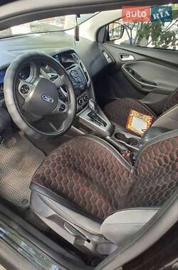 Седан Ford Focus 2014 в 