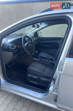 Универсал Ford Focus 2010 в 