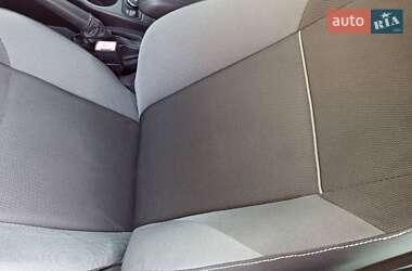 Седан Ford Focus 2011 в 