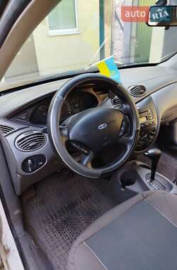 Универсал Ford Focus 2000 в 