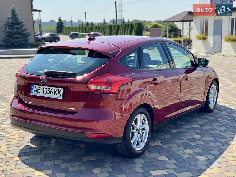 Хэтчбек Ford Focus 2016 в Днепре