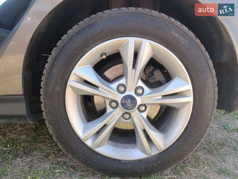 Хэтчбек Ford Focus 2013 в Ширяево