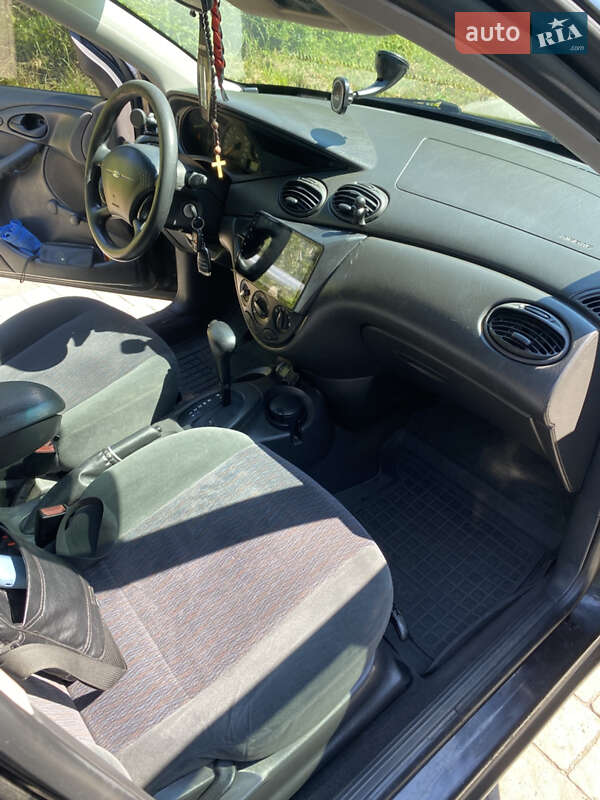 Седан Ford Focus 2000 в Львове