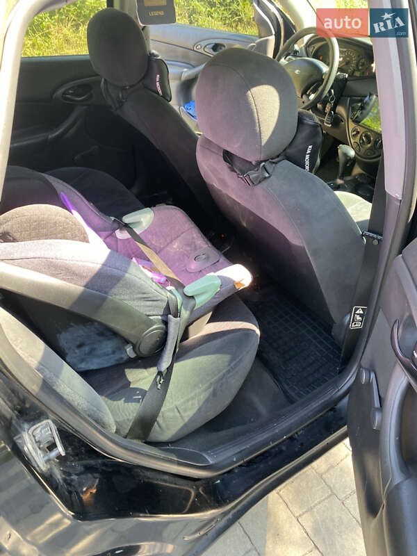 Седан Ford Focus 2000 в Львове