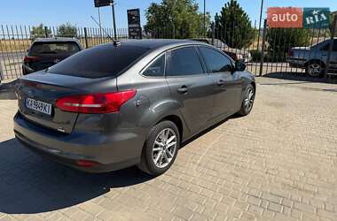 Седан Ford Focus 2018 в 