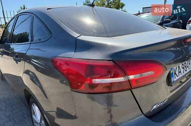 Седан Ford Focus 2018 в 