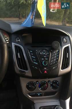 Универсал Ford Focus 2013 в 