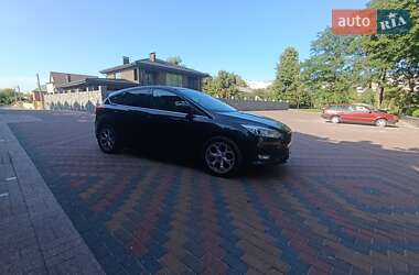 Хэтчбек Ford Focus 2014 в 