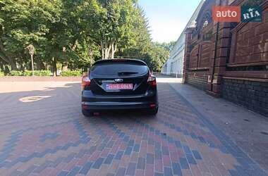 Хэтчбек Ford Focus 2014 в 