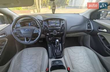Хэтчбек Ford Focus 2014 в 