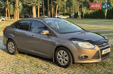 Седан Ford Focus 2013 в 