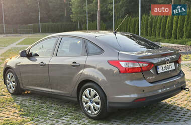 Седан Ford Focus 2013 в 