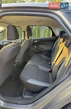Седан Ford Focus 2013 в 