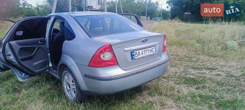 Седан Ford Focus 2005 в Черкассах фото 5 Седан Ford Focus 2005 в Черкассах