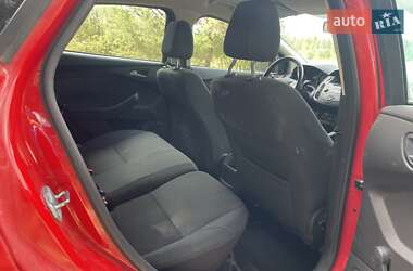 Седан Ford Focus 2015 в 