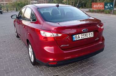 Седан Ford Focus 2014 в 